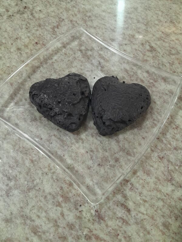 2 Corazones Brownie con Chocolate Negro