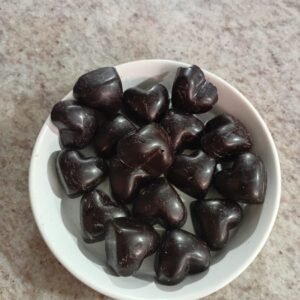 Chocolate Corazón con Almendra 74% Cacao 150 grs.